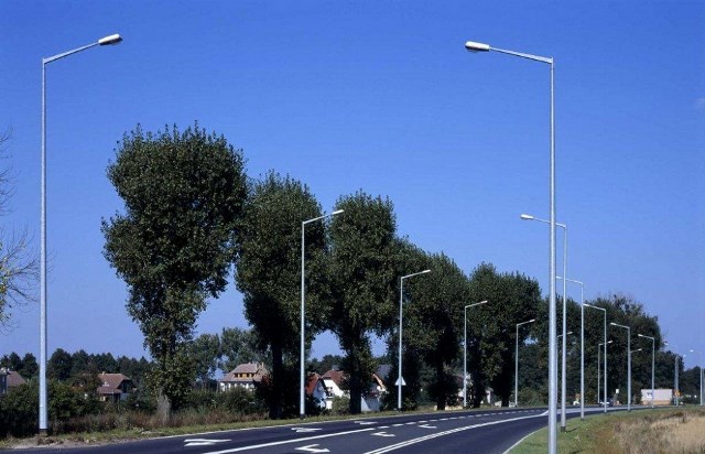 Опоры уличные консольные фото 2